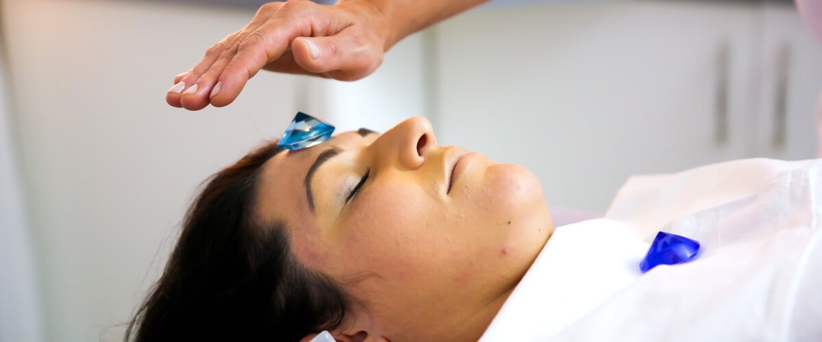 Massagem com Reiki - Revita Massoterapia e Massagens Terapêuticas e Relaxantes
