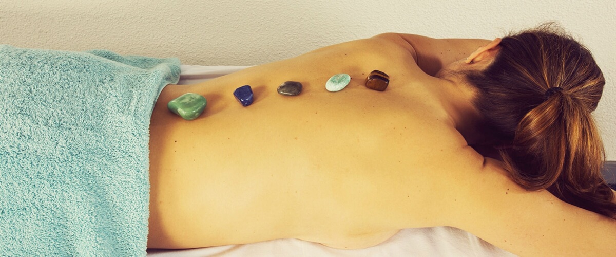 Terapia de Cristais - Revita Massoterapia e Massagens Terapêuticas e Relaxantes